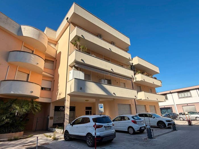 Appartamento trilocale in vendita in Largo Castelfidardo, San Marone San Giuseppe Risorgimento, Civitanova Marche
