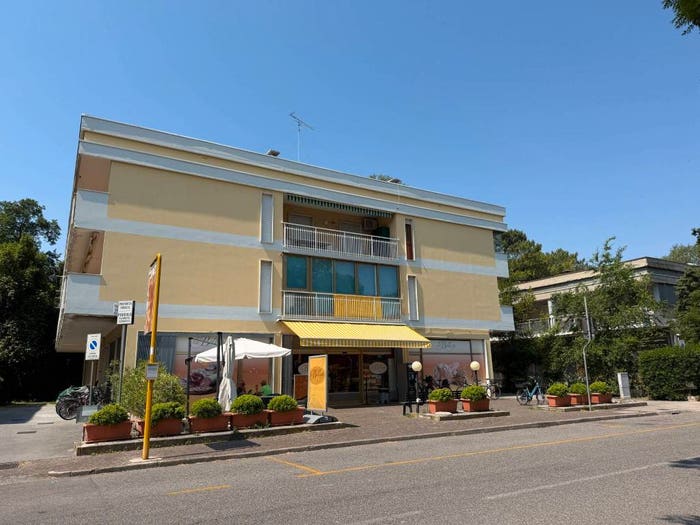 Appartamento trilocale in vendita in Viale dell'Orsa Maggiore, Grado Pineta, Grado