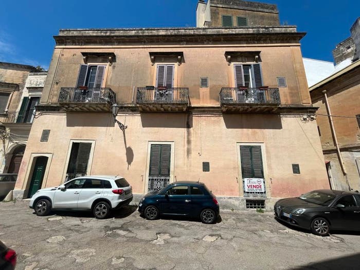Appartamento quadrilocale in vendita in Corte dei Sybaris, Centro Storico, Lecce