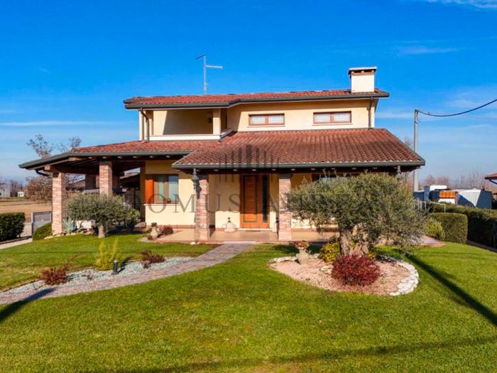 Casa con 5 locali in vendita in Anson, Minerbe