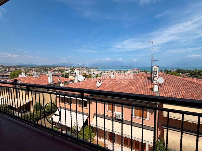 Casa con 5 locali in vendita in Via Villa del Sole, Desenzano Centro, Desenzano del Garda