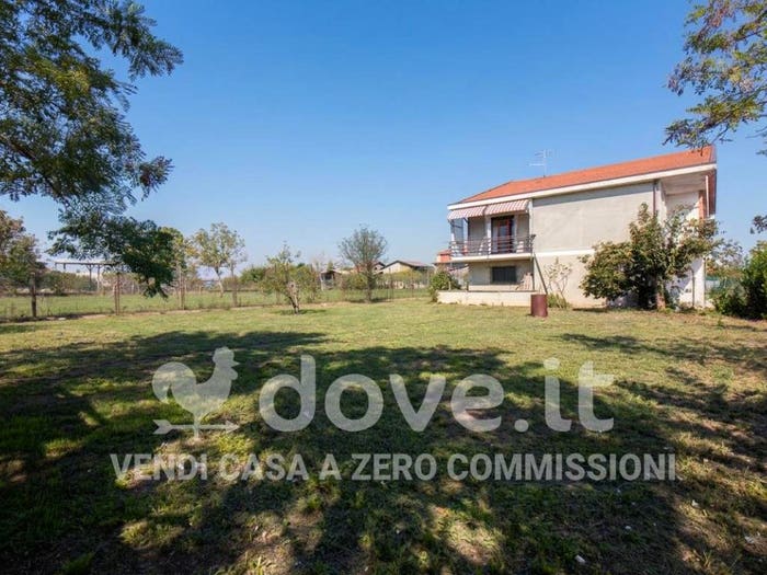 Casa con 6 locali in vendita in Strada per Chivasso, Rolandini Sbarro, Verolengo