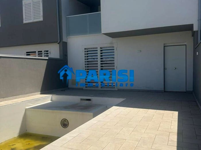 Casa con 5 locali in vendita in Lusciano