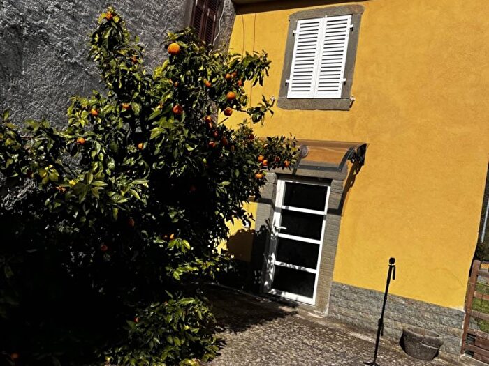 Casa bilocale in vendita in via prota, Comano