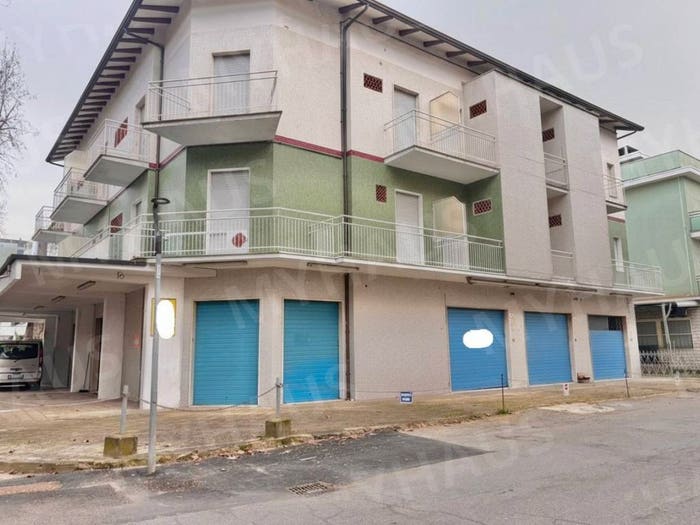 Casa con 6 locali in vendita in Via Archimede, Villamarina Monte, Cesenatico