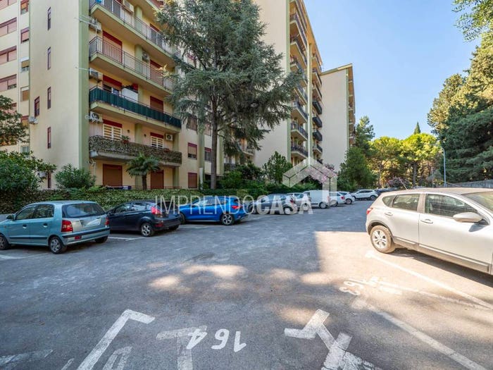 Appartamento quadrilocale in vendita in Viale Leonardo da Vinci, Uditore Leonardo Da Vinci Alta, Palermo