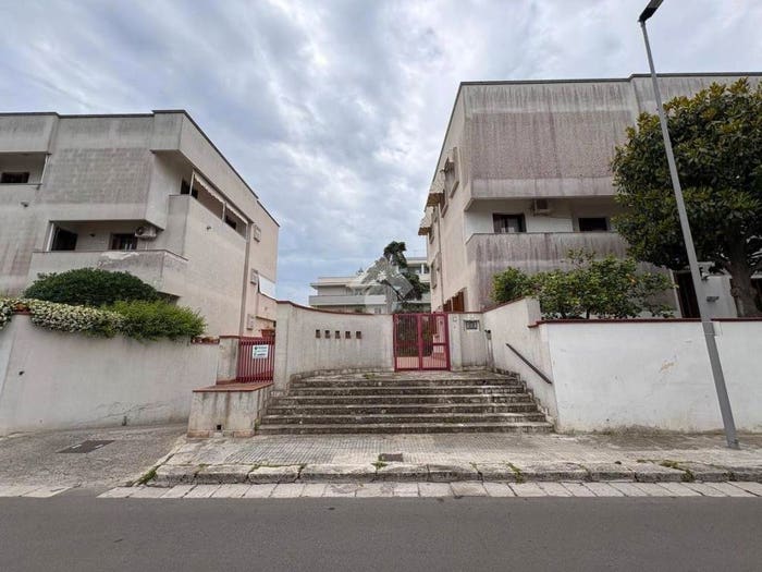 Appartamento con 5 locali in vendita in Via Ruggero Flores, Casale Materdomini, Brindisi