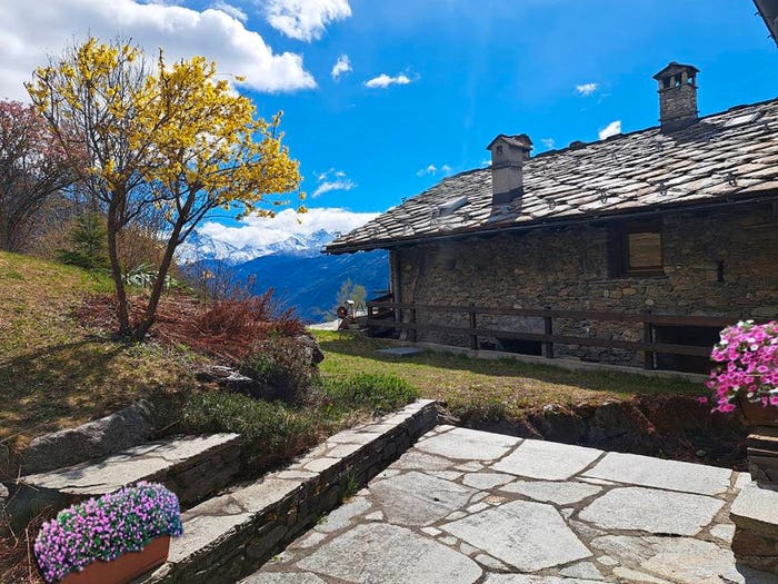 Casa con 5 locali in vendita in Frazione Remondey, La Salle