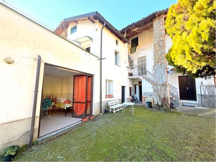 Casa con 6 locali in vendita in Via Roma, Vargo, Stazzano
