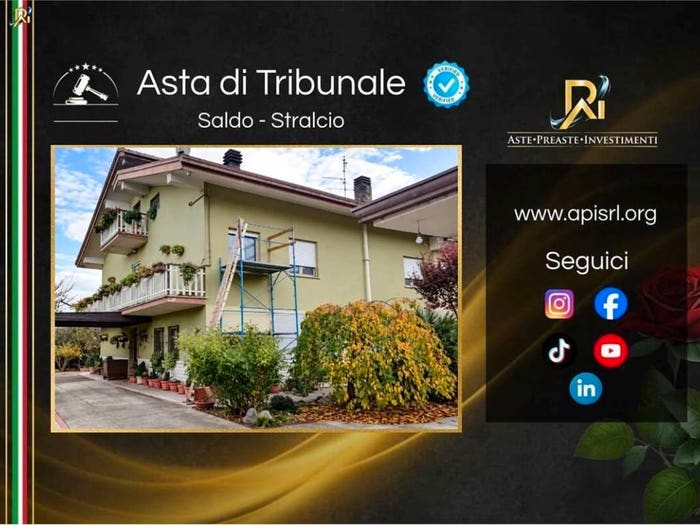 Appartamento con 6 locali in vendita in Via Colambrici, Pastena