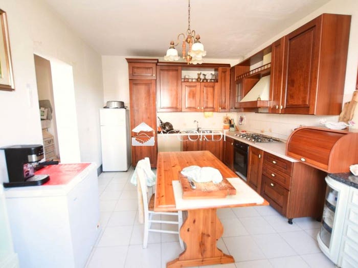 Appartamento trilocale in vendita in Via Giuseppe Garibaldi, Castelfranco Veneto