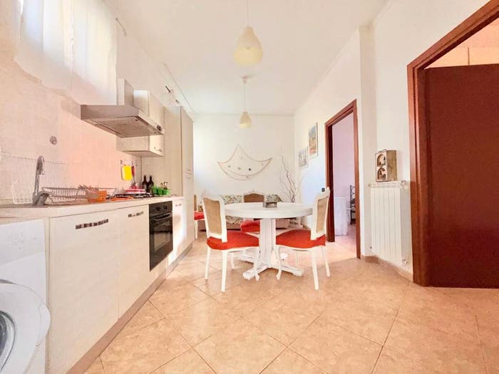 Casa con 6 locali in vendita in Largo Luigi Trafelli, Centro, Nettuno