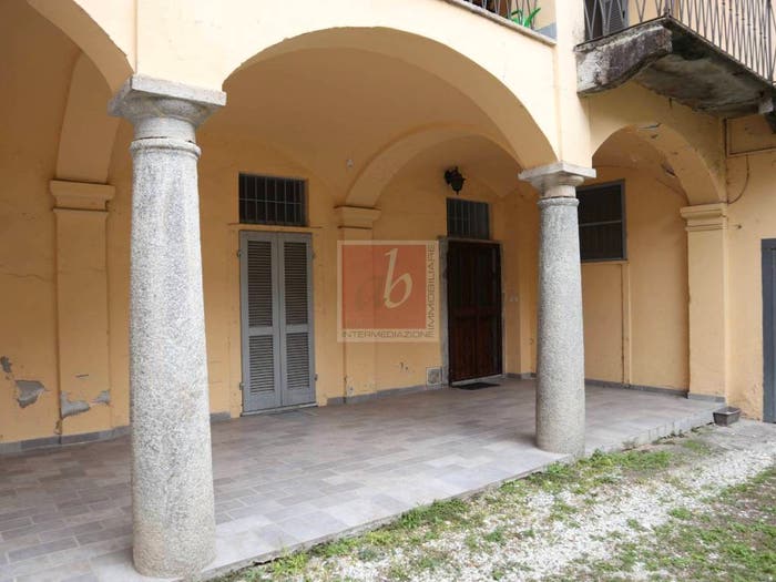Appartamento trilocale in vendita in Via Giuseppe Verdi, Centro, Cittiglio
