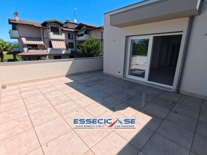 Casa trilocale in vendita in Via Generale Alfonso La Marmora, Cologno al Serio