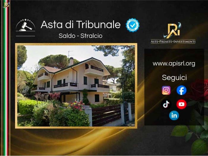 Casa quadrilocale in vendita in Viale Giuseppe Verdi, Milano Marittima, Cervia