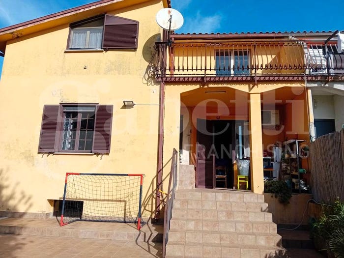 Casa con 5 locali in vendita in via degli Etruschi, Regolelli, Fabrica di Roma