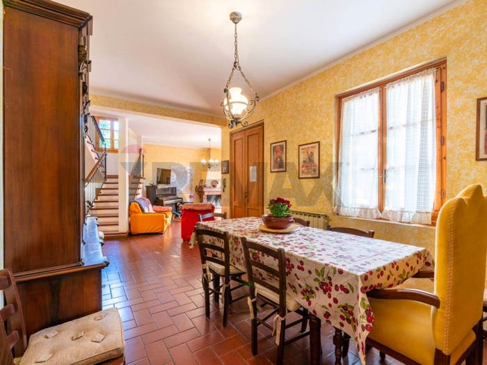 Casa con 6 locali in vendita in via Del Valico, Ponte Agli Stolli, Figline e Incisa Valdarno