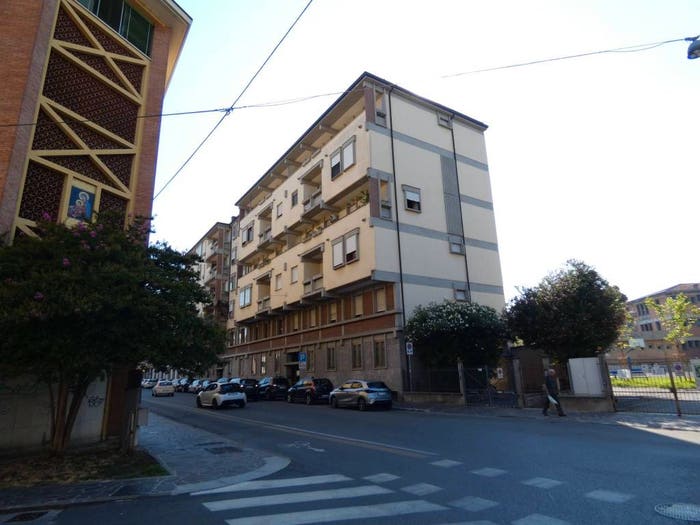 Appartamento quadrilocale in vendita in Via Enrico Dugoni, Centro, Mantova