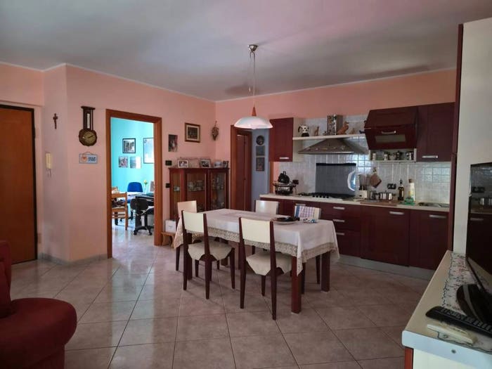 Appartamento con 5 locali in vendita in Via Luigi Cadorna, Corso Langhe Moretta Corso Cortemilia, Alba