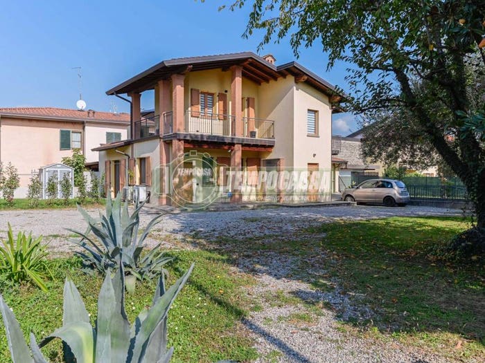 Appartamento quadrilocale in vendita in Viale Papa Giovanni XXIII, Grassobbio
