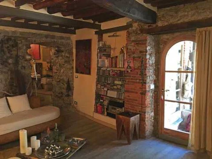 Casa bilocale in vendita in Camaiore Paese, Camaiore