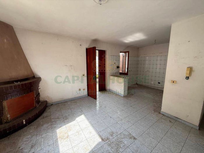 Casa quadrilocale in vendita in Via Roma, Piano, Montoro