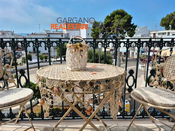 Appartamento bilocale in vendita in Piazza Sandro Pertini, Peschici