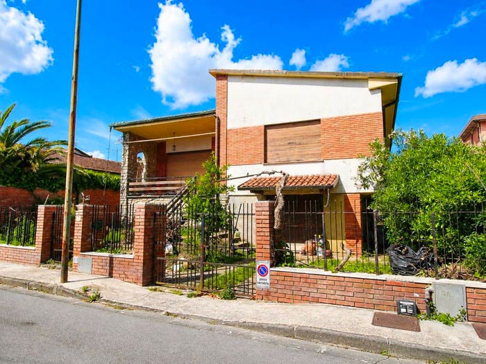 Casa con 6 locali in vendita in Via Tagliamento, Porta Nuova Ingegneria, Pisa