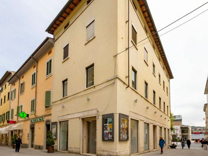 Casa con 6 locali in vendita in Centro, Poggibonsi