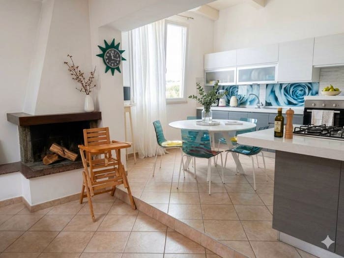 Appartamento trilocale in vendita in Via Giordano Bruno, Centro, Falconara Marittima