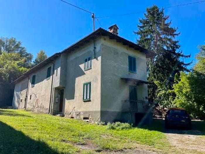 Casa con 6 locali in vendita in Via Roma No Number, Centro, Santo Stefano Belbo