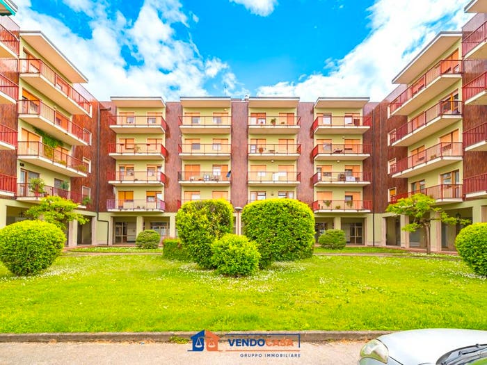 Appartamento quadrilocale in vendita in Via Fossano, Centro, Carmagnola