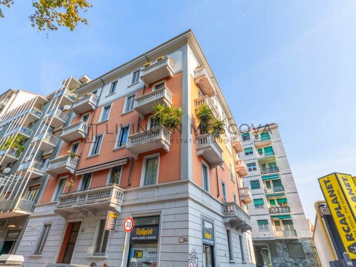Appartamento bilocale in vendita in Viale Certosa, Certosa, Milano