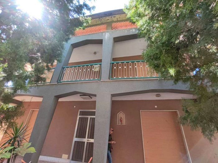 Casa con 6 locali in vendita in VIA MILANO, Floridia