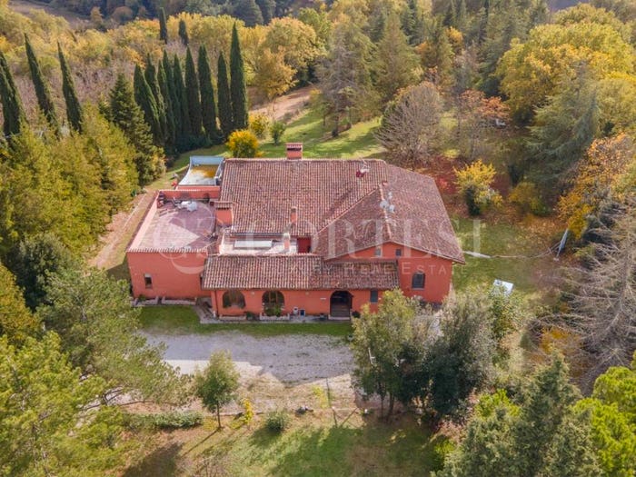 Casa con 6 locali in vendita in Via Cavour, Centro, Citerna