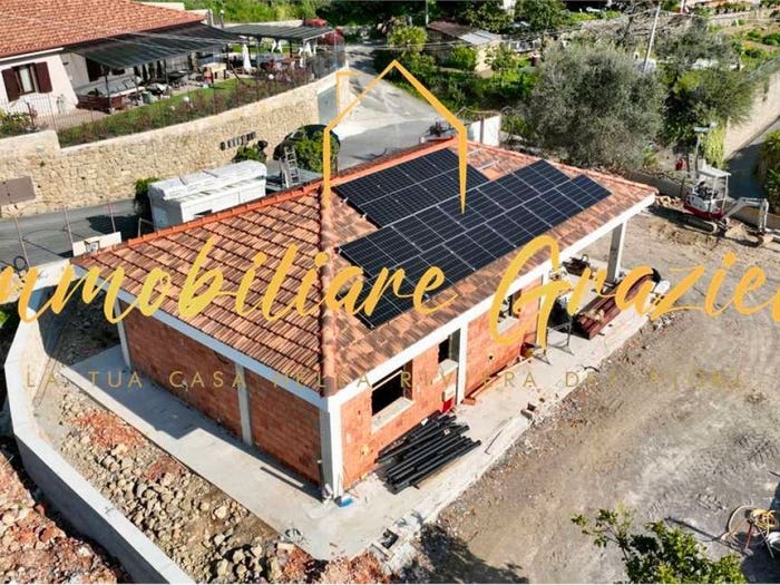Casa con 5 locali in vendita in Centro, Camporosso