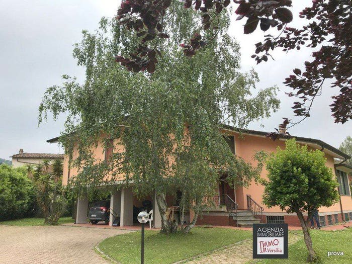 Casa con 6 locali in vendita in Stiava, Massarosa