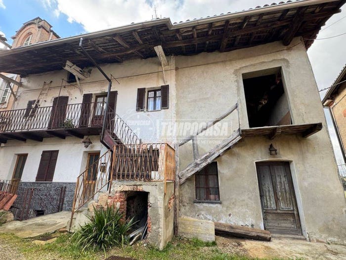 Casa con 5 locali in vendita in Via Sperino, Capovilla Castello, Lessona