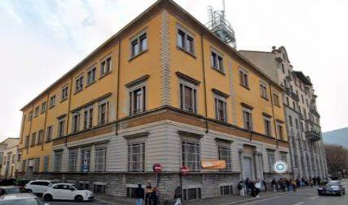 Casa con 6 locali in vendita in Via Giuseppe Sirtori, Borghi, Como