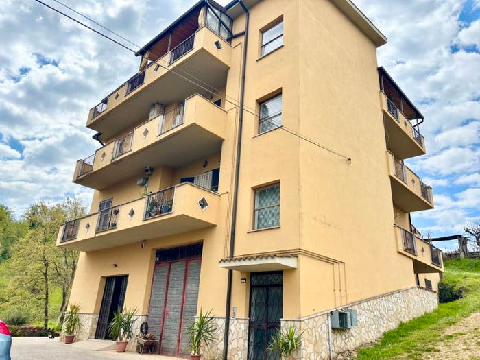 Appartamento con 5 locali in vendita in Via del Pisciarello, Mentana