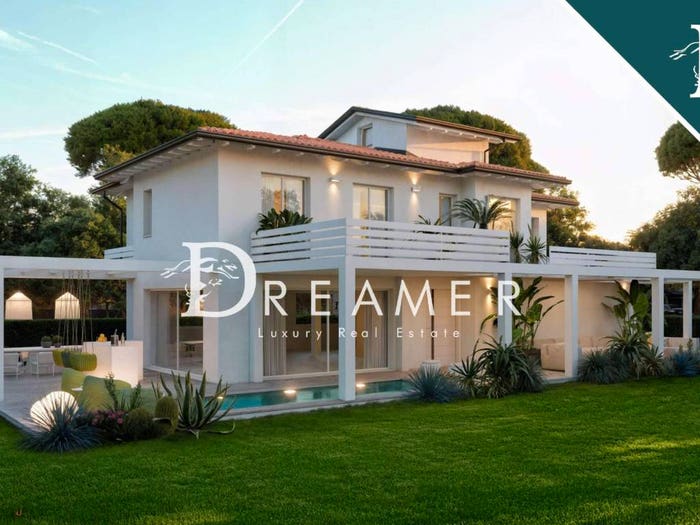 Casa con 6 locali in vendita in Via Francesco Donati, Vittoria Apuana, Forte dei Marmi