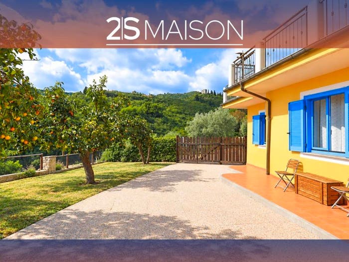Casa con 6 locali in vendita in Strada Privata SottochiesaMoglio, Moglio, Alassio
