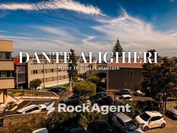 Appartamento trilocale in vendita in Piazza Alighieri Dante, Mater Domini Cavita, Catanzaro