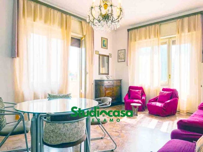 Appartamento con 5 locali in vendita in Via Bari, Centro, Giulianova