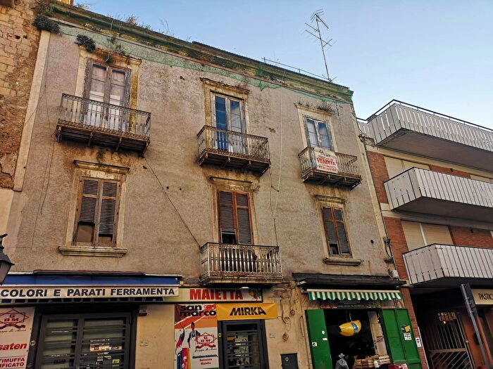Appartamento con 6 locali in vendita in Via Vittorio Emanuele a, Pomigliano D'Arco