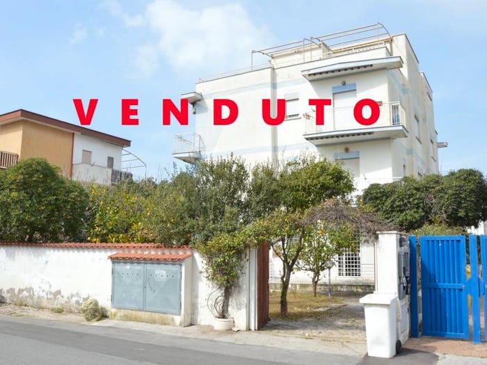 Appartamento bilocale in vendita in Viale Conchiglia di Mare, Lavinio Mare, Anzio