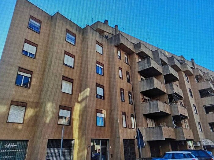Appartamento trilocale in vendita in Via Monte Bianco, Viale Firenze Paciana, Foligno