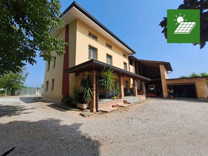 Casa con 5 locali in vendita in Centro, Varmo