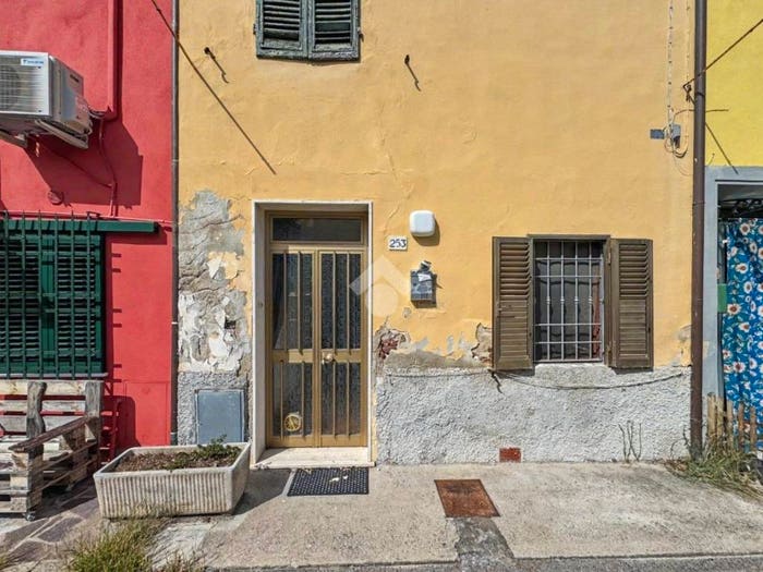 Casa quadrilocale in vendita in Via Sant'Agostino, San Giusto Aeroporto, Pisa