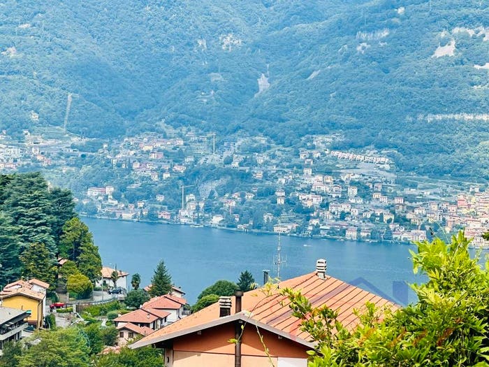 Casa trilocale in vendita in Via Provinciale, Molina, Faggeto Lario
